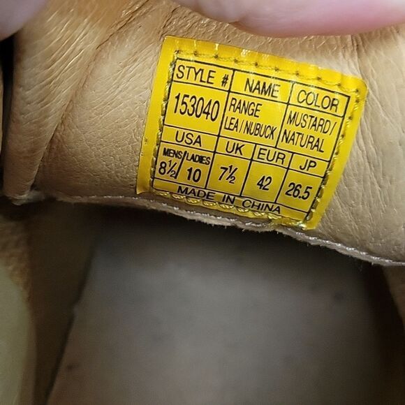 Perry Ellis lace ups. Unisex. Men's 8.5, ladies 10. - Picture 5 of 5